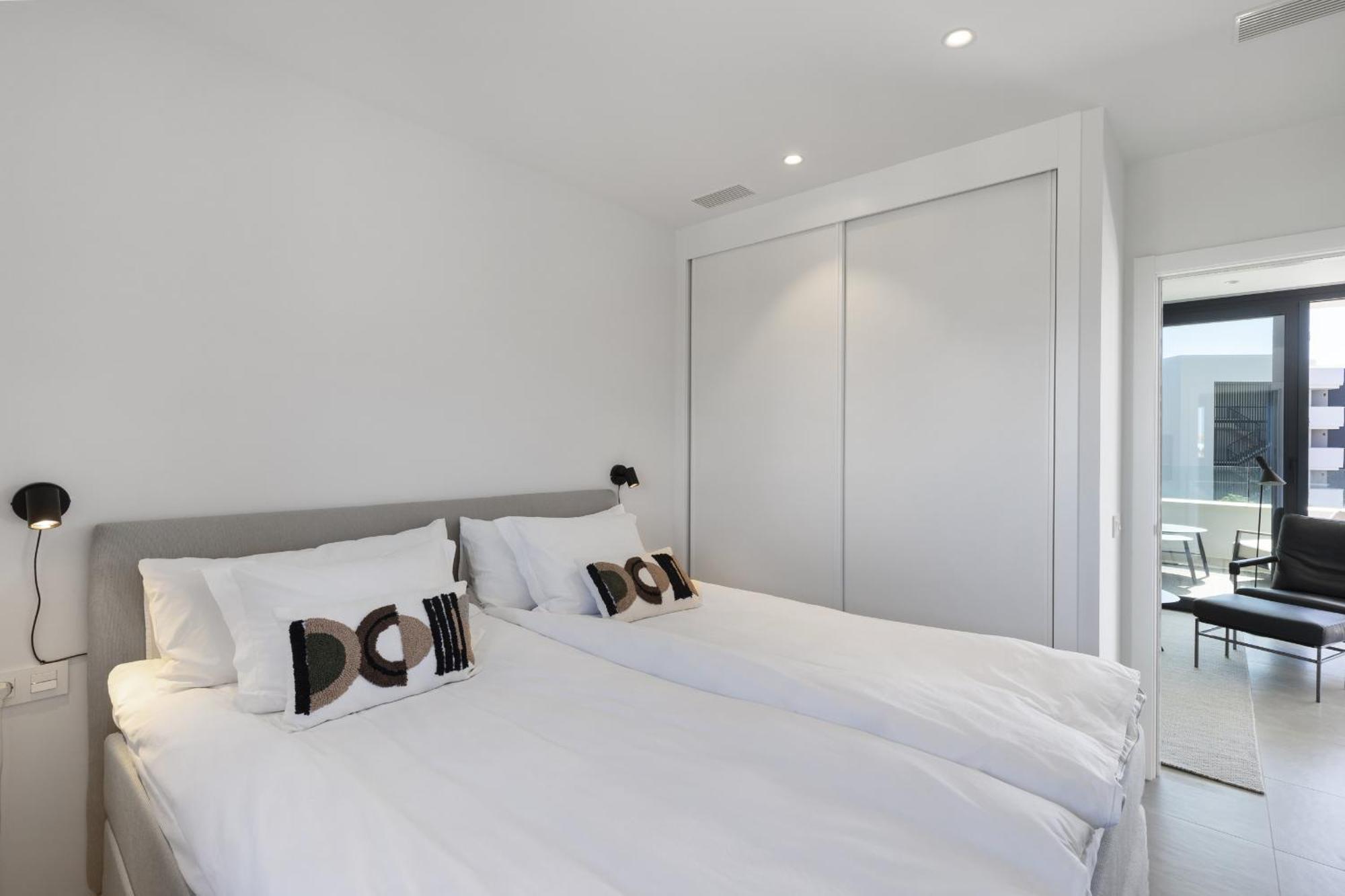 Luxery With Terrace In Higueron Appartement